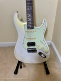2020 Fender American Ultra Stratocaster HSS - Arctic Pearl Rosewood Fingerboard